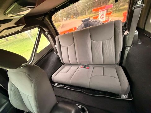 Used 2016 Jeep Wrangler Sport AWD/4WD image 12