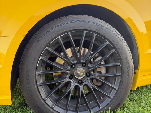 Used 2006 Ford Mustang GT Premium RWD image 4