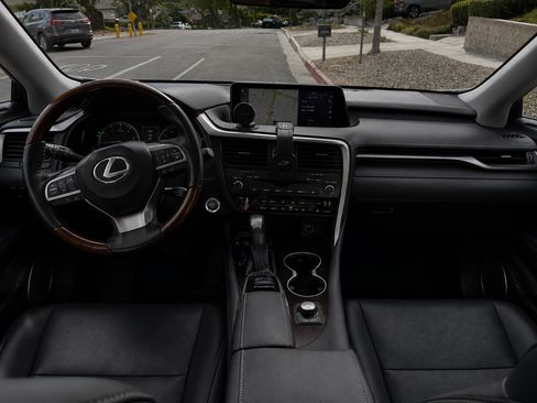 Used 2019 Lexus RX 350 FWD w/ Navigation Package image 8
