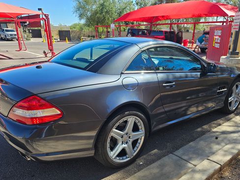 Used 2009 Mercedes-Benz SL 550 SL 550 Roadster 2D image 11