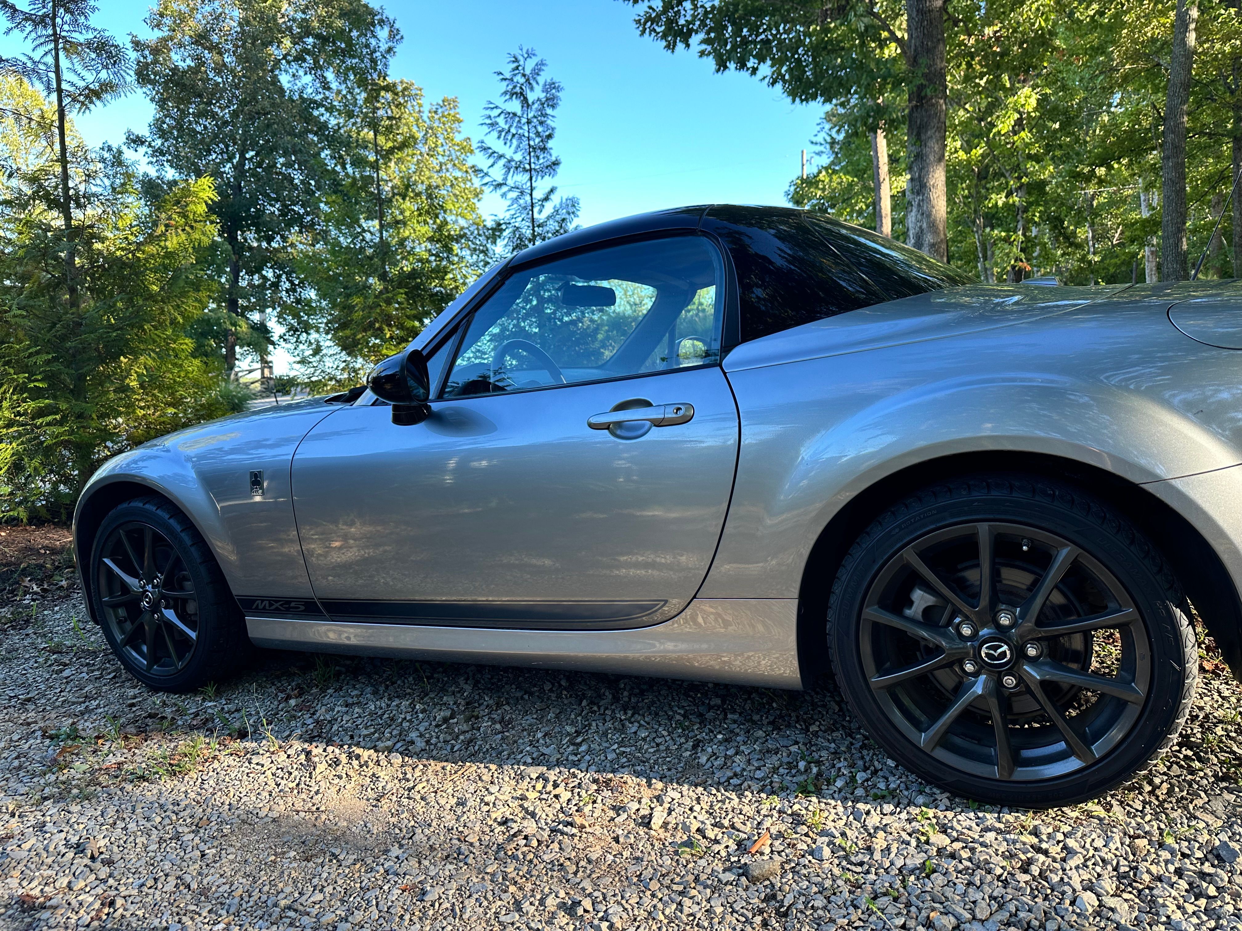 Used 2015 MAZDA MX-5 Miata Club RWD image 26