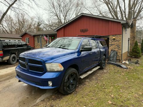 Used 2014 RAM 1500 Express image 5