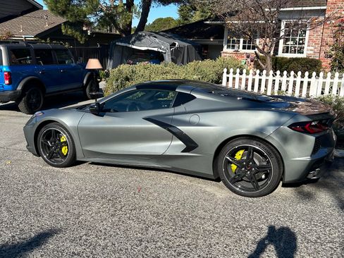 Used 2023 Chevrolet Corvette Stingray Coupe w/ 1LT image 2