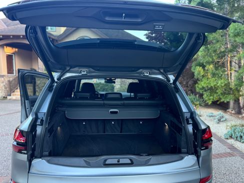 Used 2025 BMW X5 M60i w/ Executive Package image 16