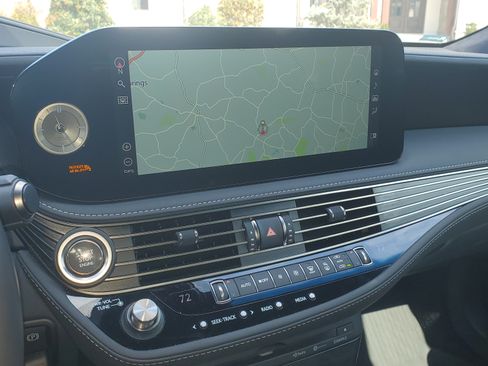 Used 2021 Lexus LS 500 w/ Interior Upgrade Package image 19