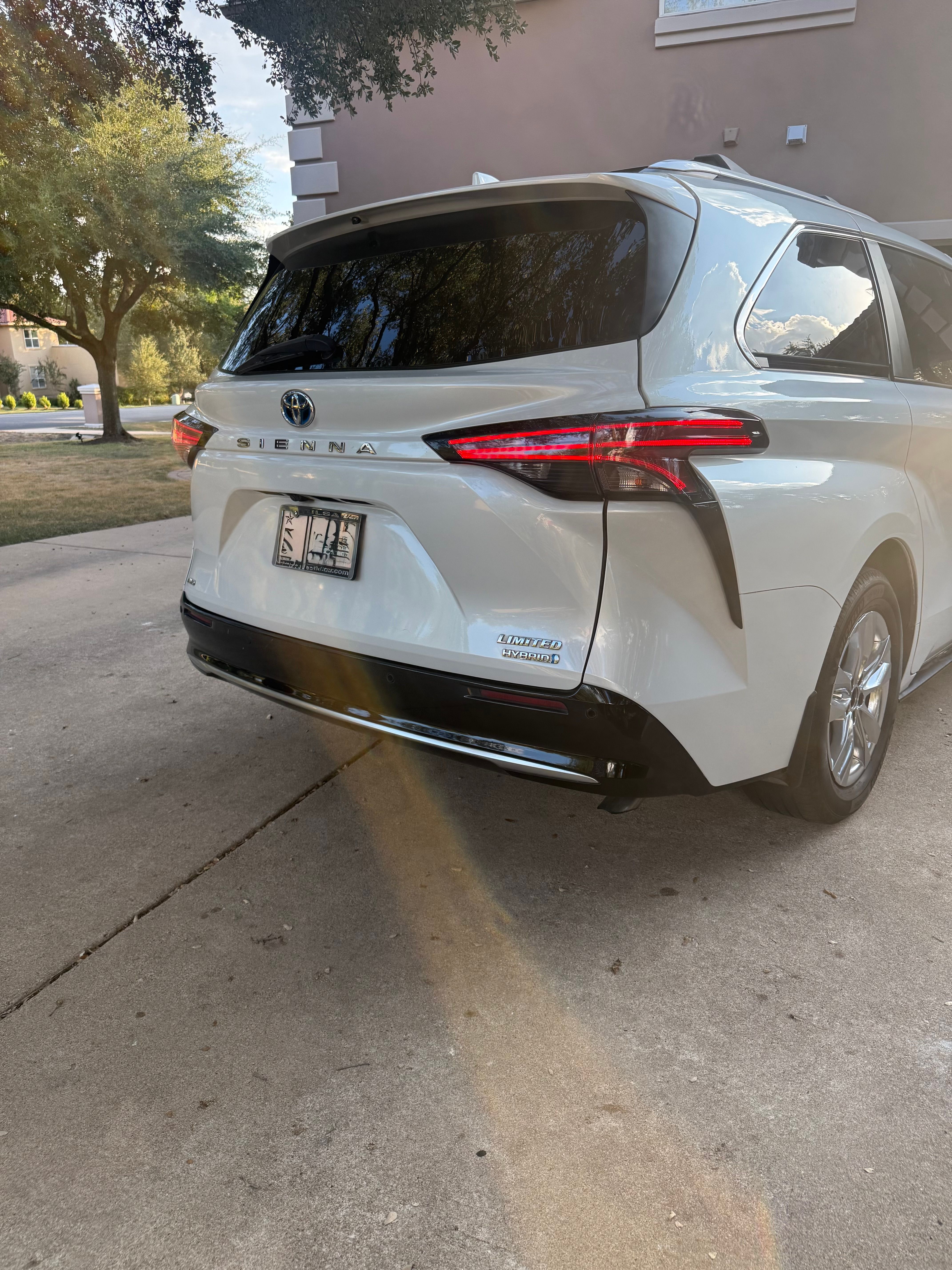 Used 2022 Toyota Sienna Limited AWD/4WD image 8