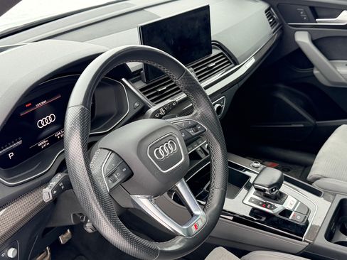 Used 2022 Audi SQ5 Prestige w/ Prestige Package image 15