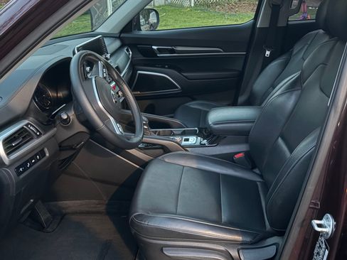 Used 2020 Kia Telluride LX image 8