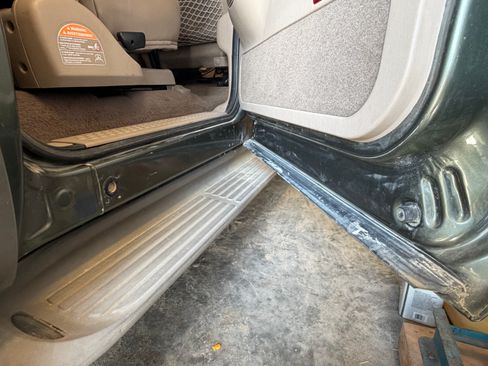 Used 2000 Ford Excursion Limited AWD/4WD image 22