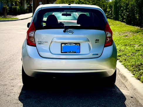 Used 2014 Nissan Versa Note SV FWD image 2