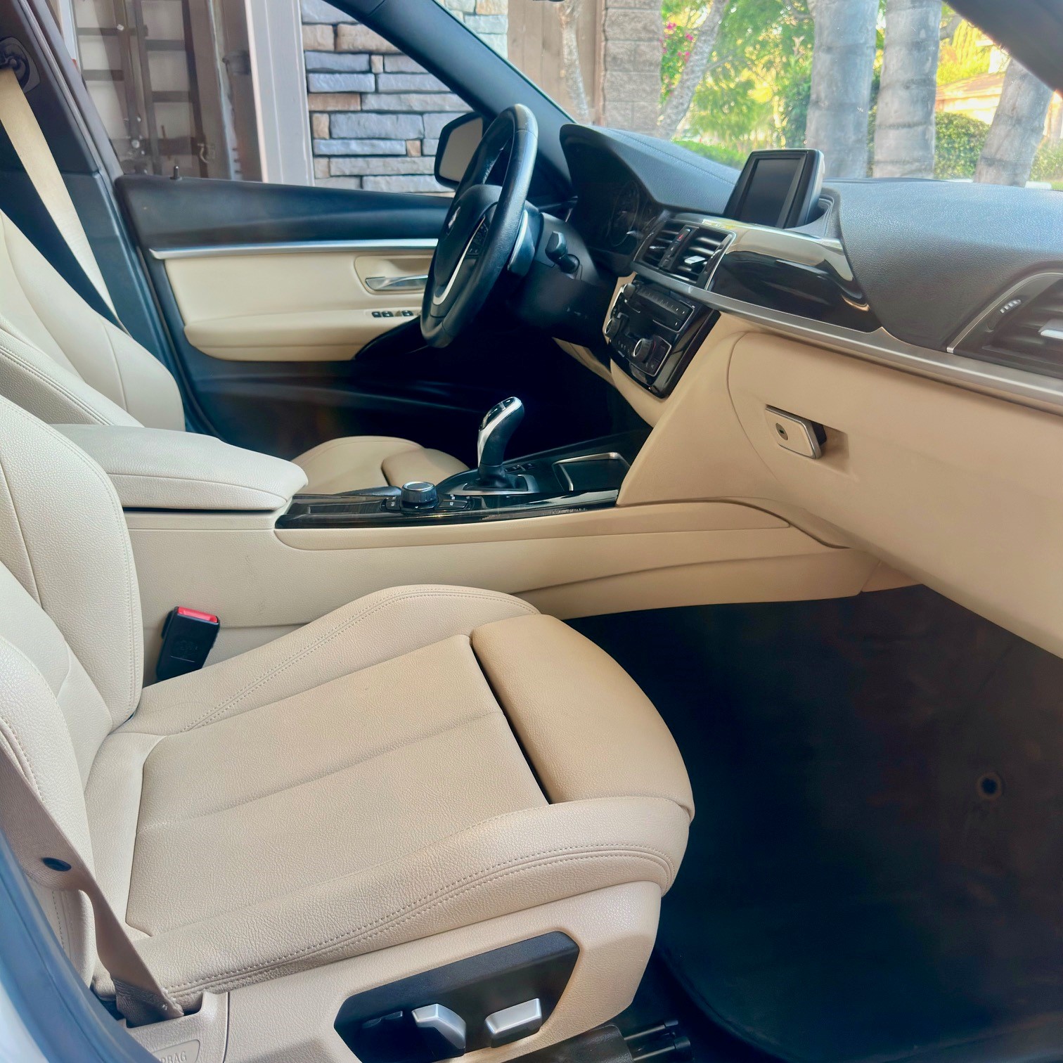 Used 2018 BMW 330i Sedan RWD image 18
