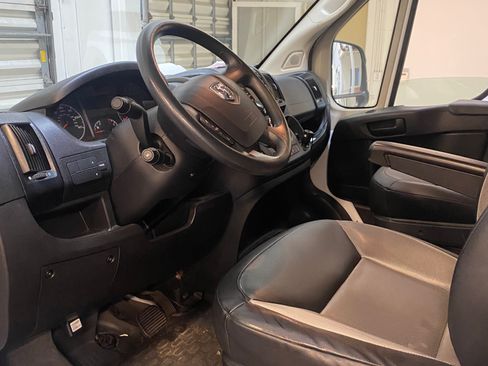 Used 2021 RAM ProMaster 2500 FWD image 10