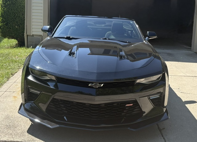 Used 2016 Chevrolet Camaro SS RWD image 12