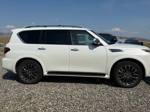 Used 2023 Nissan Armada Platinum w/ Captain's Chairs Package image 1