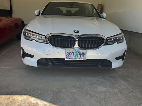 Used 2021 BMW 330i xDrive Sedan w/ Premium Package AWD/4WD image 11