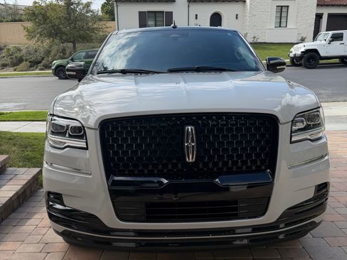 Used 2022 Lincoln Navigator L Black Label image 6