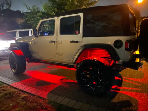 Used 2020 Jeep Wrangler Unlimited Sport S image 10