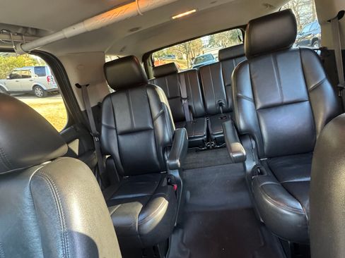 Used 2011 Chevrolet Tahoe LT image 15