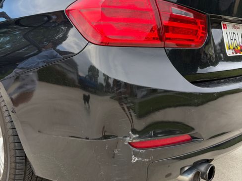 Used 2013 BMW 328i xDrive Sedan AWD/4WD image 12