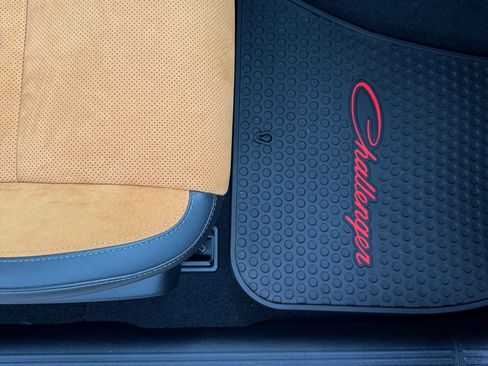 Used 2022 Dodge Challenger R/T Scat Pack image 13