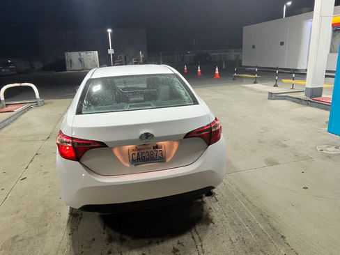 Used 2019 Toyota Corolla LE FWD image 5