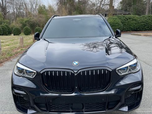 Used 2022 BMW X5 M50i w/ Executive Package image 14