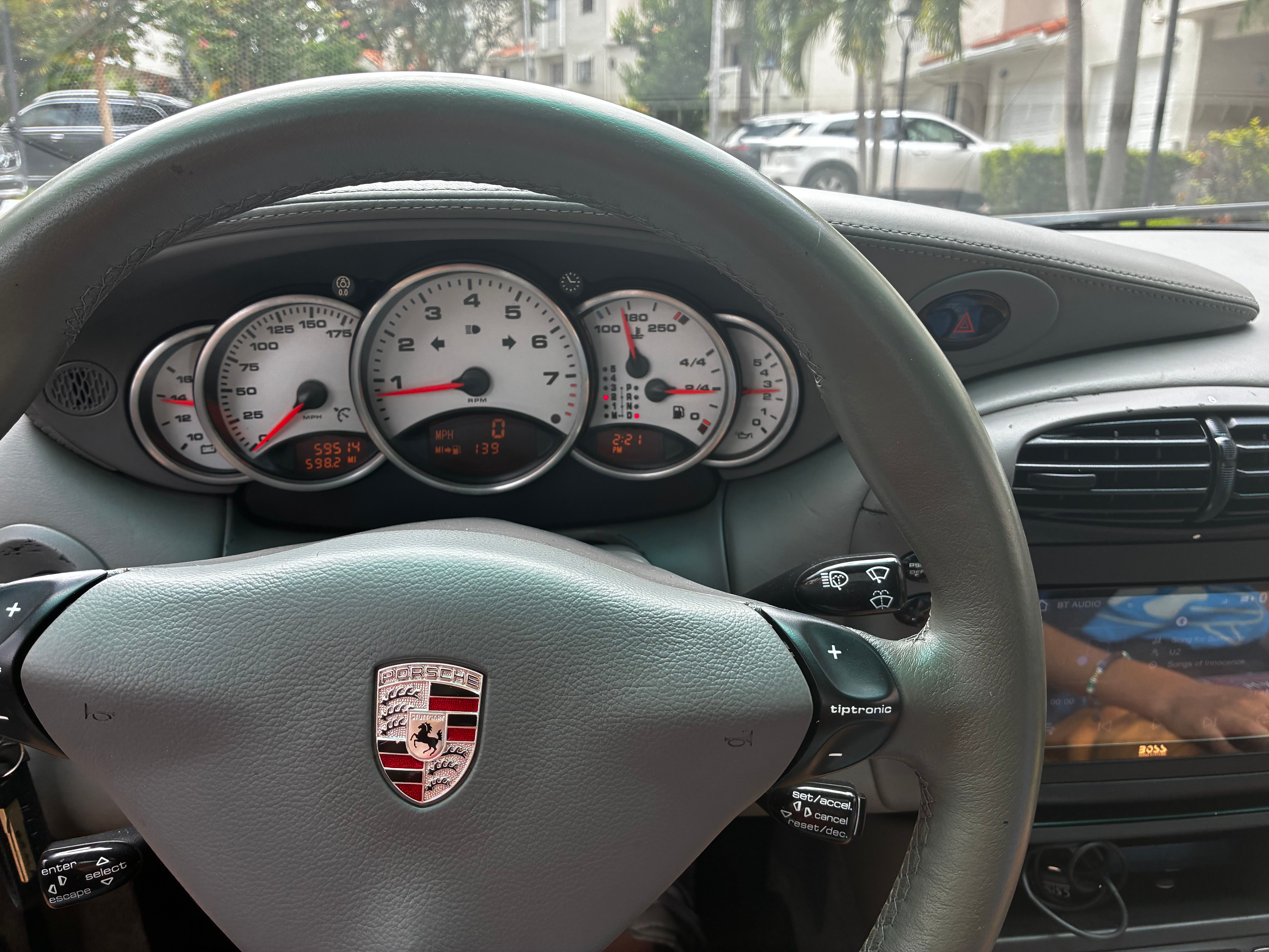 Used 2001 Porsche 911 Cabriolet image 12