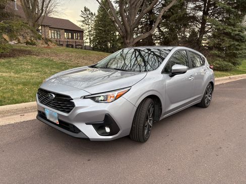 Used 2025 Subaru Impreza 2.0i Sport image 1