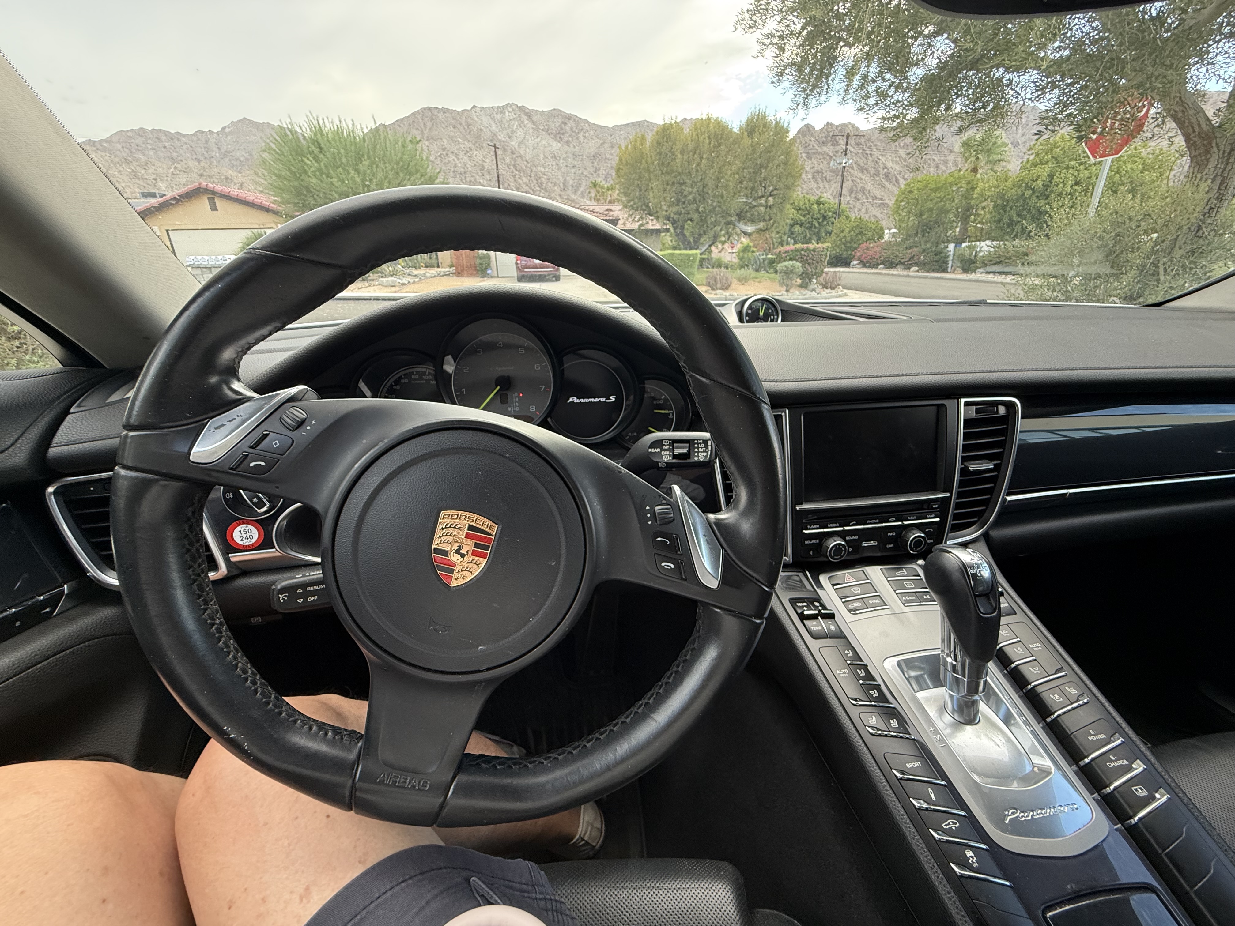 Used 2014 Porsche Panamera S RWD image 17