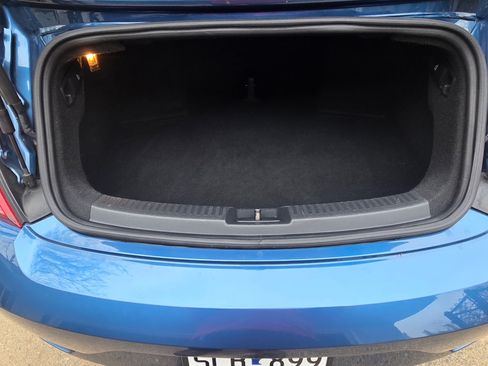 Used 2019 Volkswagen Beetle 2.0T S FWD image 10