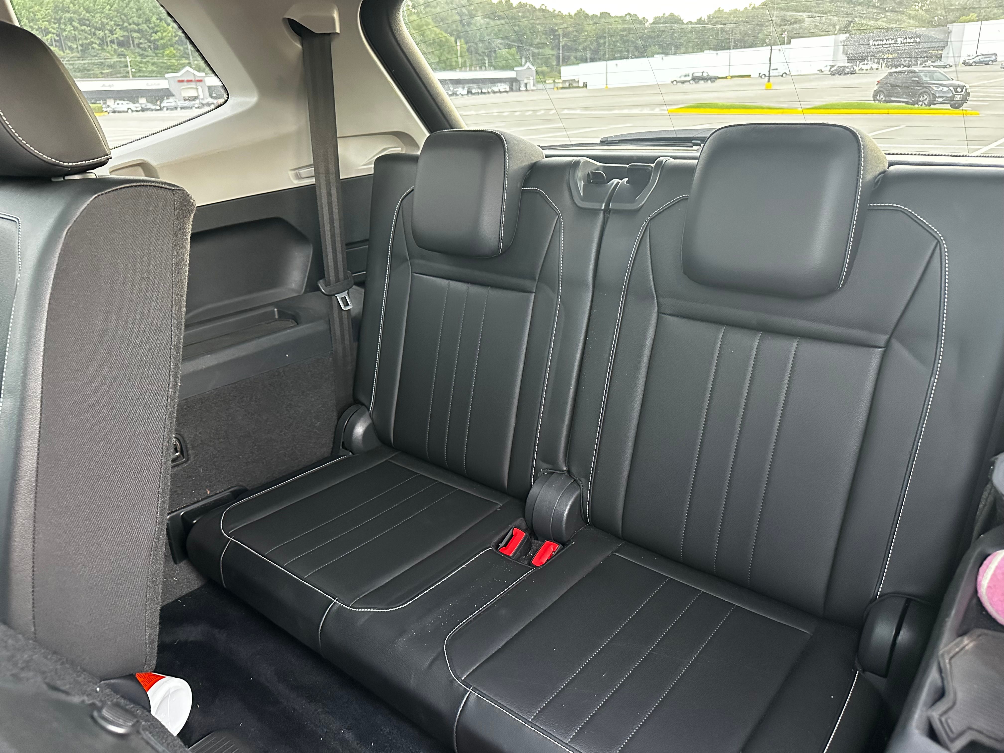 Used 2022 Volkswagen Tiguan SE FWD image 14