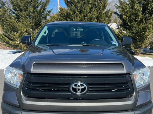Used 2015 Toyota Tundra SR image 4