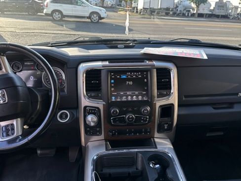 Used 2016 RAM 1500 Laramie w/ Convenience Group image 16