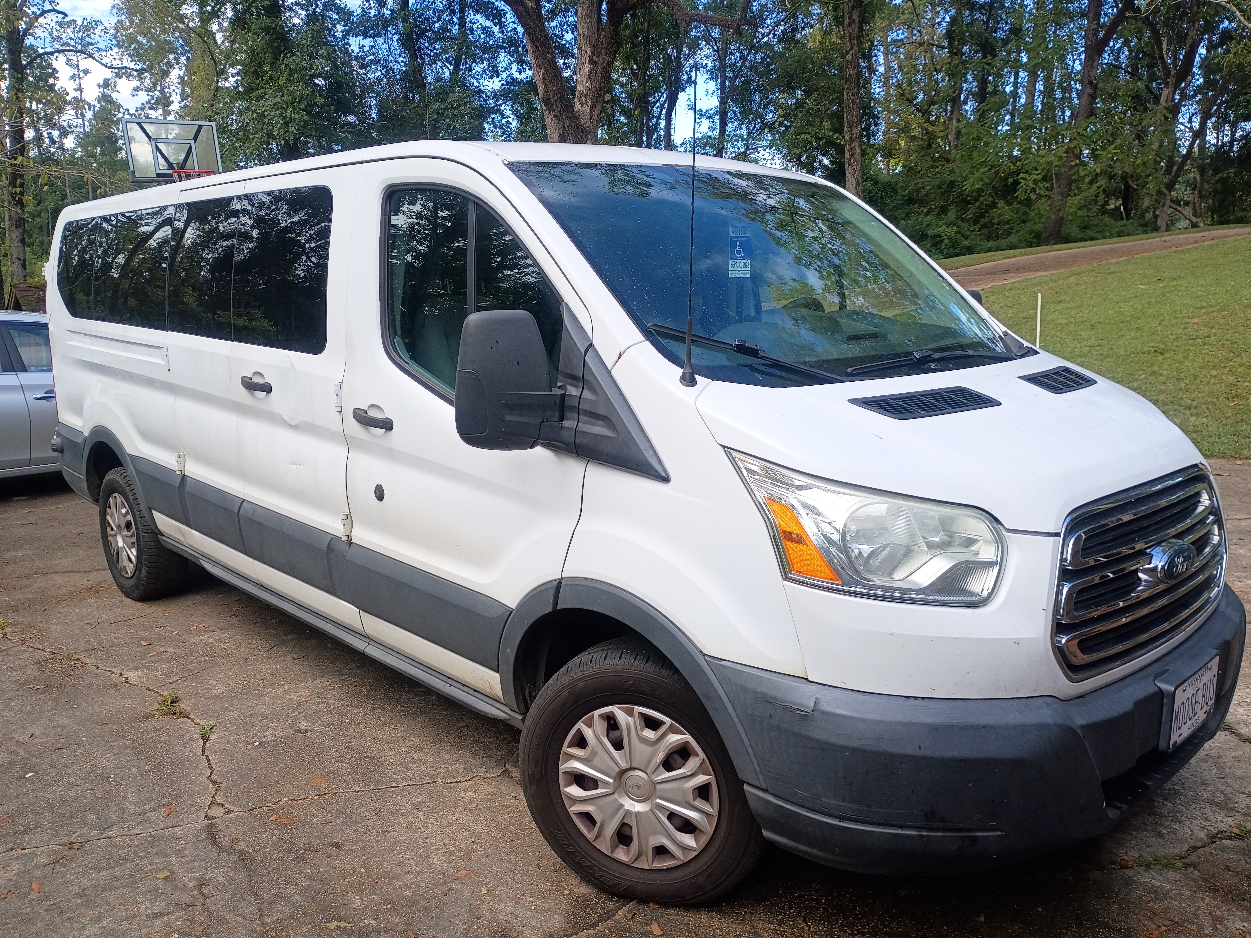 Used 2015 Ford Transit 350 XLT RWD image 2