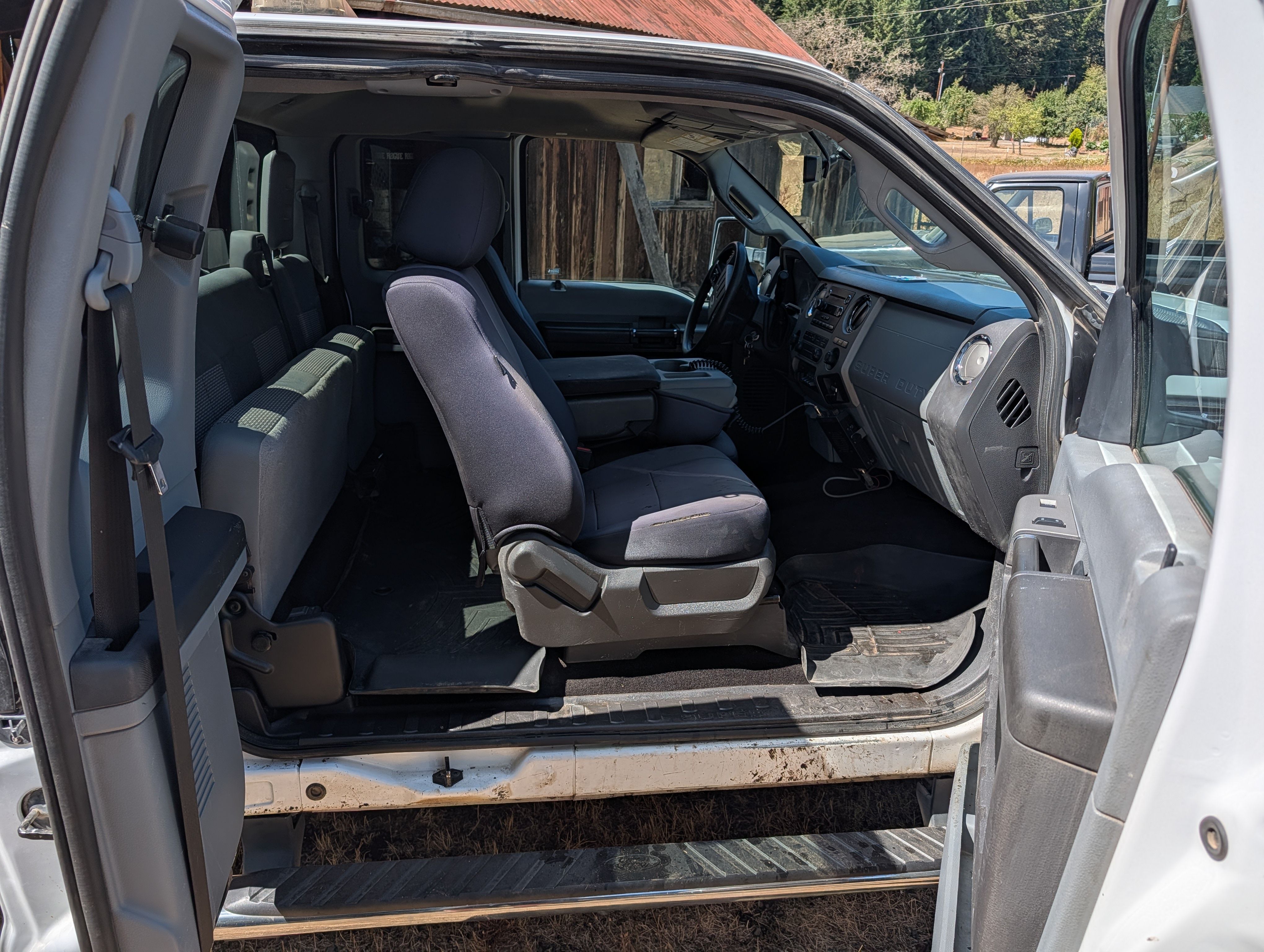 Used 2015 Ford F250 XLT w/ XLT Value Package AWD/4WD image 13