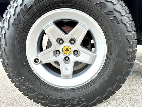 Used 2009 Jeep Wrangler Rubicon w/ Dual Top Group AWD/4WD image 9