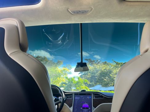 Used 2017 Tesla Model X 100D image 14