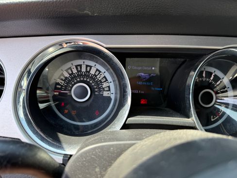 Used 2013 Ford Mustang Premium RWD image 16