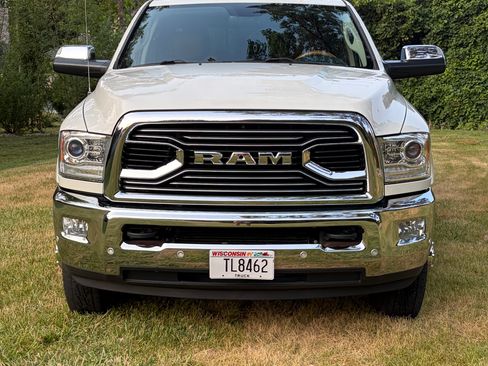 Used 2017 RAM 3500 Laramie Longhorn w/ Convenience Group AWD/4WD image 2