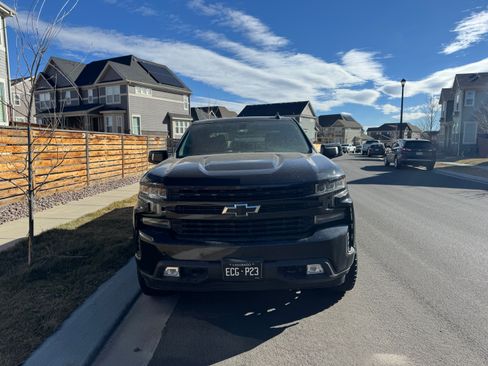 Used 2019 Chevrolet Silverado 1500 RST image 1