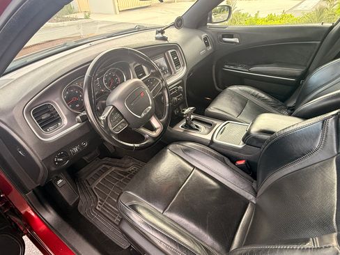 Used 2020 Dodge Charger SXT w/ Leather Interior Group image 8