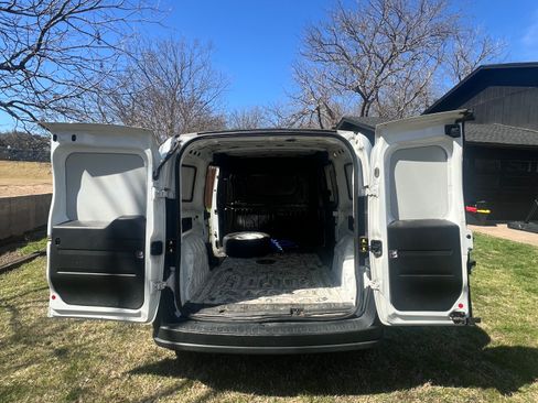 Used 2021 RAM ProMaster City Tradesman image 8