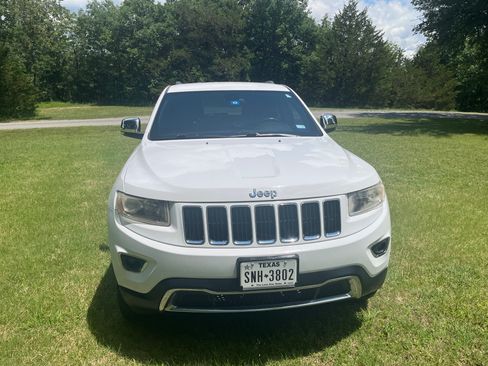 Used 2014 Jeep Grand Cherokee Limited w/ Trailer Tow Group IV RWD image 2