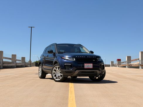 Used 2018 Land Rover Range Rover Evoque SE Premium AWD/4WD image 5