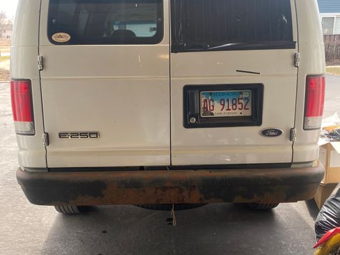 Used 2006 Ford E-250 and Econoline 250 image 9