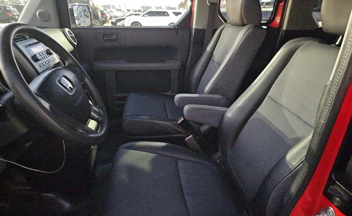Used 2005 Honda Element EX image 11
