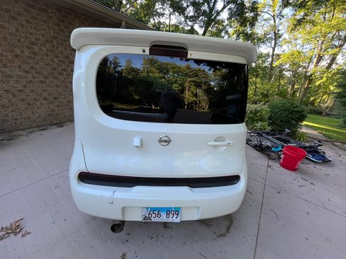 Used 2012 Nissan Cube 1.8 S w/ Indigo Limited Edition Pkg image 9