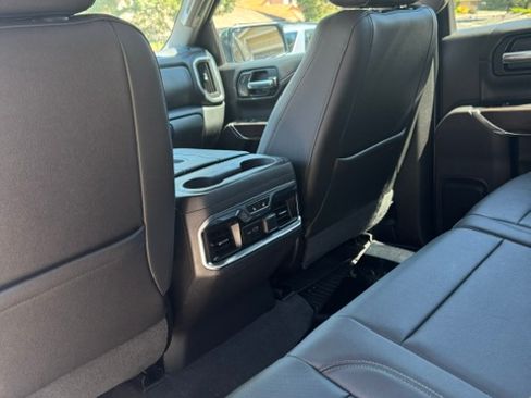 Used 2019 GMC Sierra 1500 SLT w/ SLT Premium Plus Package AWD/4WD image 9