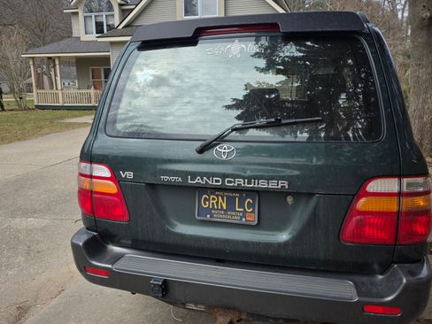 Used 2001 Toyota Land Cruiser image 4