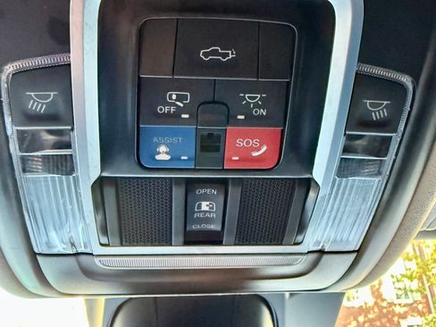 Used 2023 RAM 1500 Limited image 22